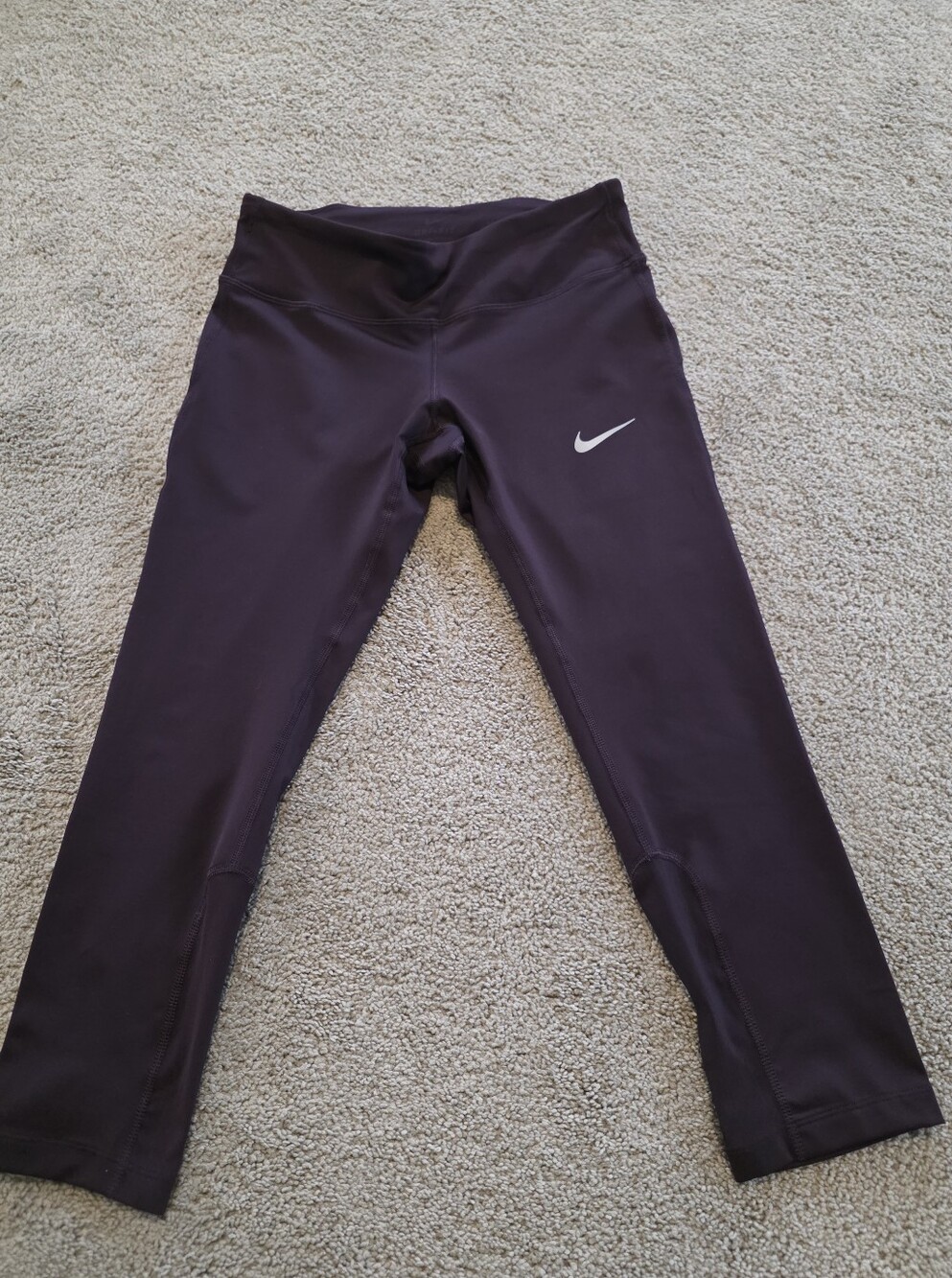 Nike Epic Fast Dri-FIT Running Crops - Bordeaux - Small 21.5" Length